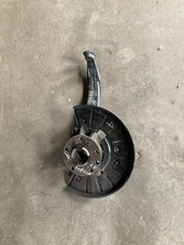 Breaking Porsche Cayenne (9PA) 2005 nearside front wheel hub spindle knuckle 