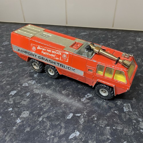 Corgi chubb pathfinder - pathfinder, airport