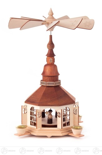 Pyramid with seiffen - pyramid, church