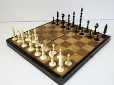 ANTIQUE CHESS SET GERMAN SELENUS SPINDLE PATTERN K 95mm & ORIG FOLDING  BOARD