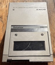 Sony SL-F1E BETAMAX RECORDER PLAYER PORTABLE UNTESTED USED RARE JAPAN