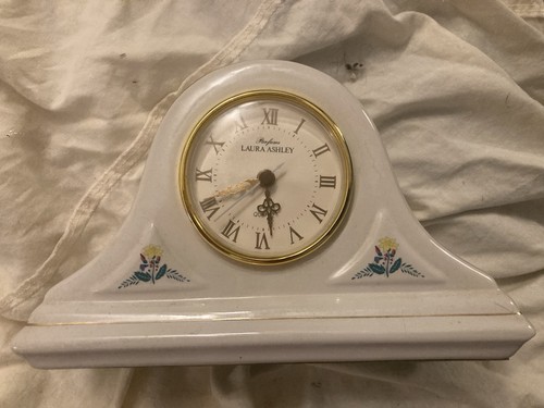 White ceramic quartz mantle - white,