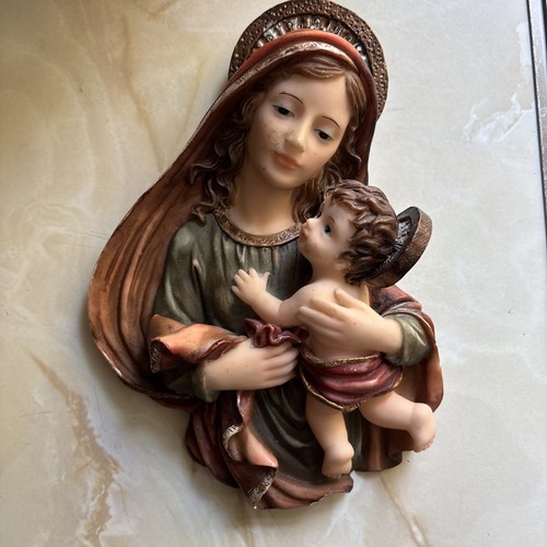 Madonna and child wall - madonna,