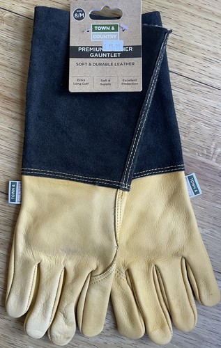 Town country leather - &,