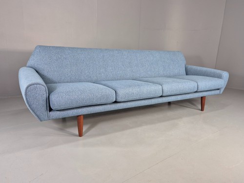 Vintage seater sofa - 4,