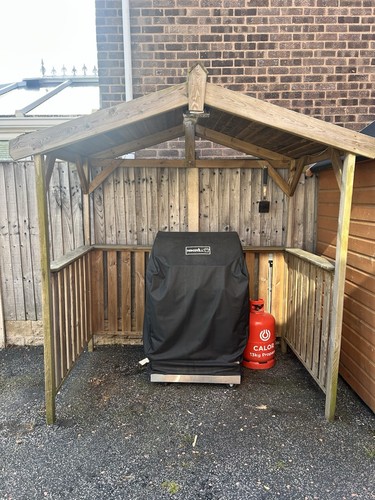 Wooden garden bbq shelter - wooden,