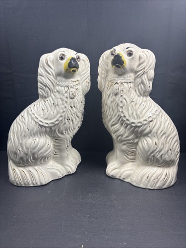 Pair vintage hand painted - of,
