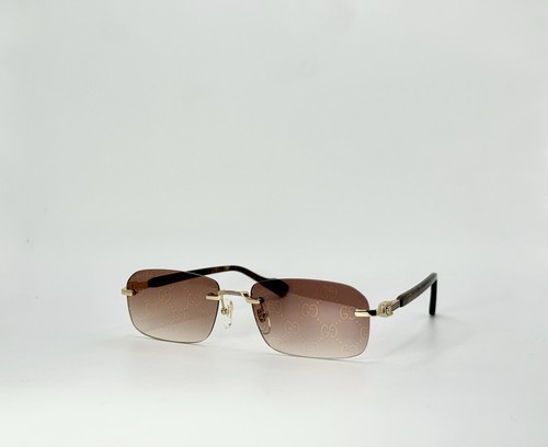 New authentic gucci sunglasses - new,