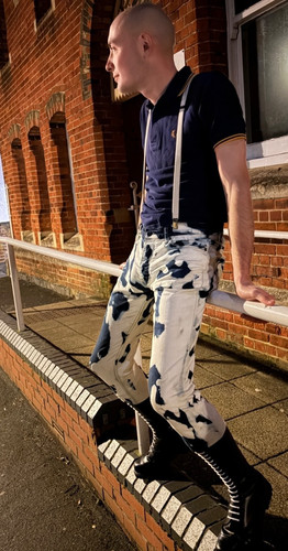 Skinhead bleachers stretch - skinhead,