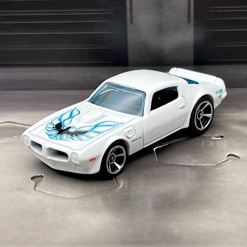 Hot wheels pontiac - hot,