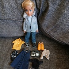 Winter Collection  BRATZ BOY  Cameron DOLL MGA ENTERTAINMENT with Accessories 