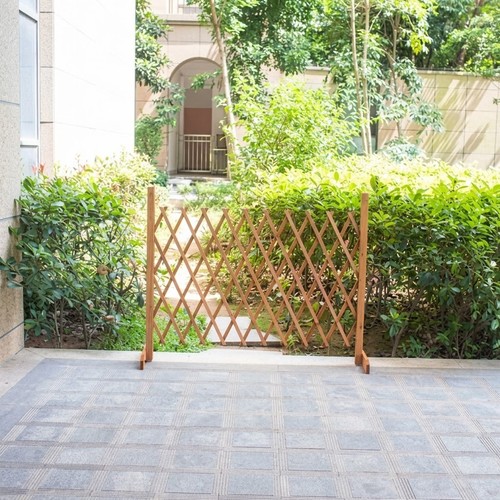 Expanding trellis fence - expanding,