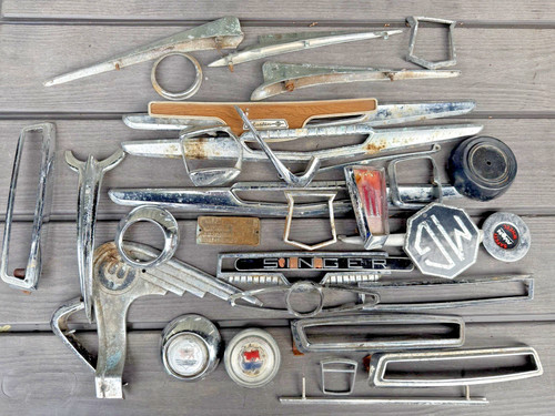 Various car badges emblems - badges, /
