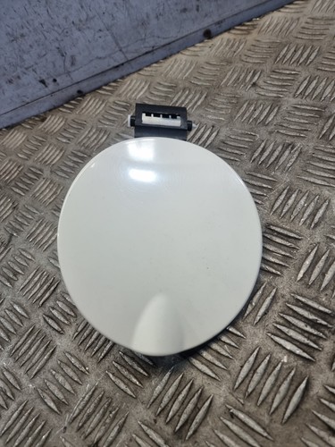 Fiat 500 fuel flap - fuel, pa66md40