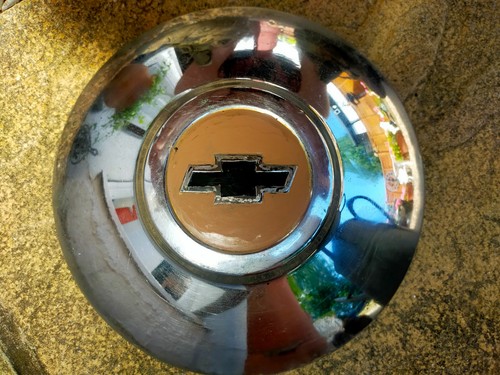 Vintage chevrolet hubcap - hubcap, /
