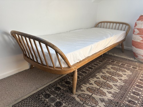 Ercol day bed studio - studio, couch