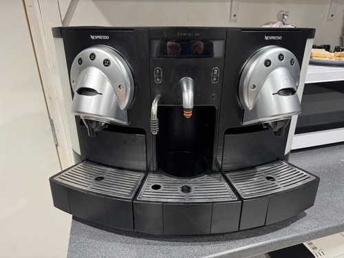 Nespresso gemini 220 - cs,