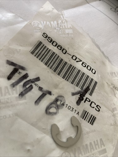 Yamaha 99080 07600 clip - yamaha,