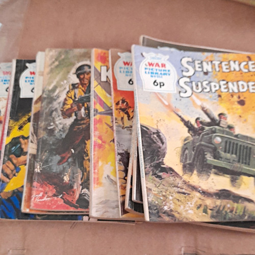 War picture library comic - 10,