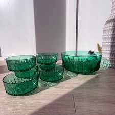 Vintage Arcoroc France Emerald Green Bowl Set