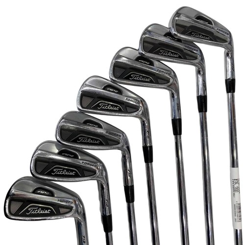 Titleist right handed iron set - right,