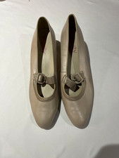 Ladies beige Equity leather