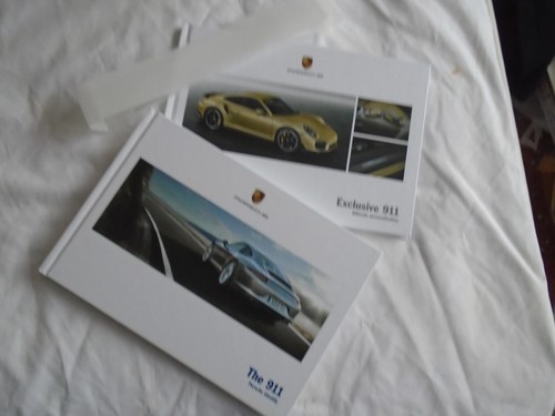 Porsche 911 range brochure - , set