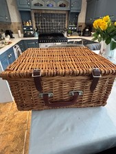 VINTAGE WICKER PICNIC BASKET
