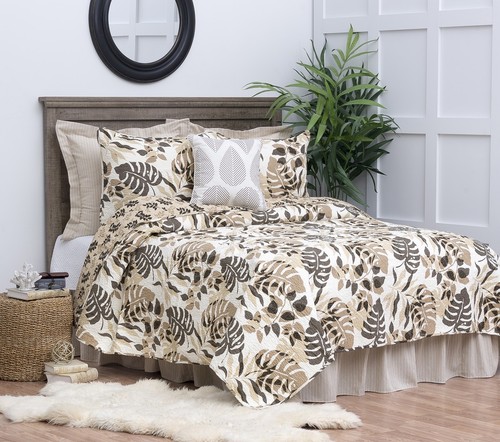 Silhouette palm cotton quilt - silhouette,