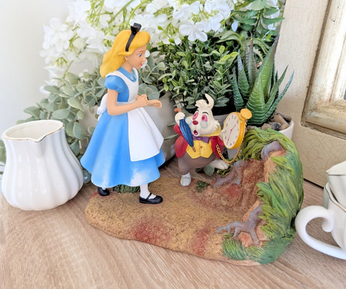 Disney enchanting collection - disney,