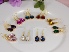  SMALL TEAR DROP GOLD TONE FACETED ACRYLIC CRYSTAL EARRINGS PARTY WEDDING