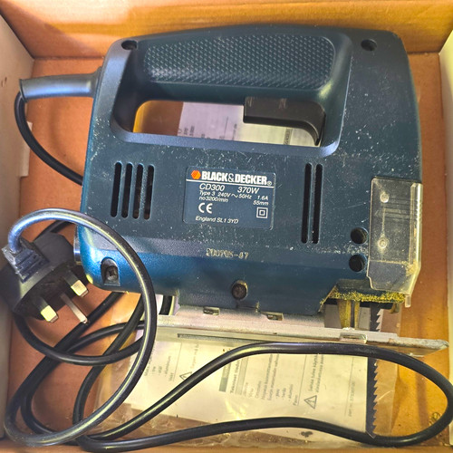 Black decker cd300 370w 240v - 370w,