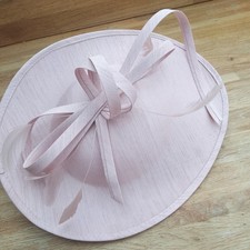 Phase Eight Pink Bow Disc