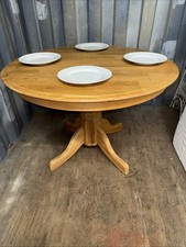 Solid Oak Pedestal Extendable