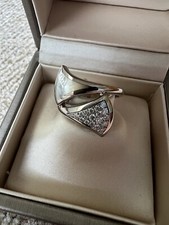 BVLGARI Mother-of-Pearl and Diamond 'Divas Dream' Ring  Pave Diamond  P0012694