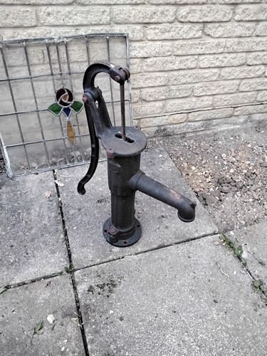 Vintage cast iron garden hand - vintage,