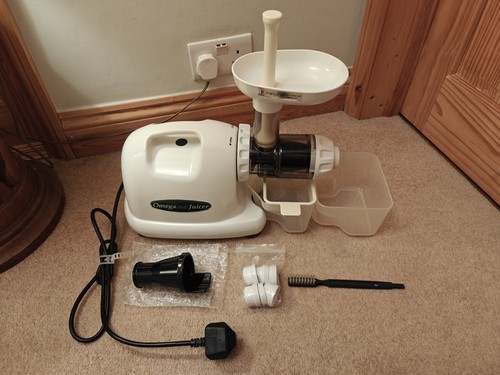 Omega 8224 juicer - omega, (8004)