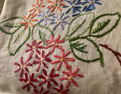 Vintage hand embroidered - hand,