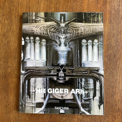 Giger arh basic art - by,