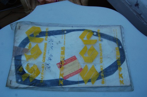 Suzuki t10 clutch cover - suzuki,