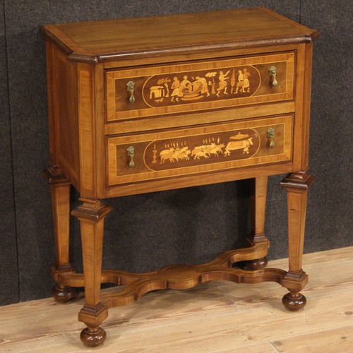 Commode style antique - , louis