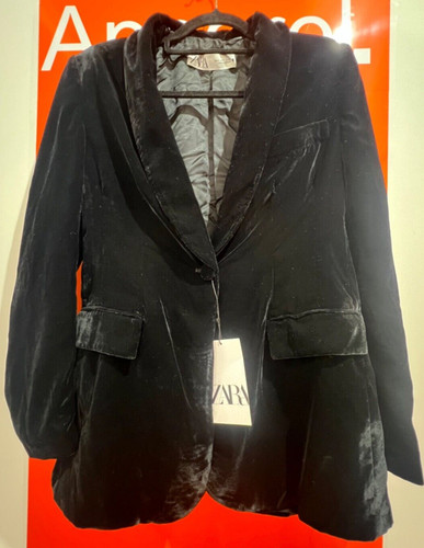 Zara black velvet blazer - 🔥zara,