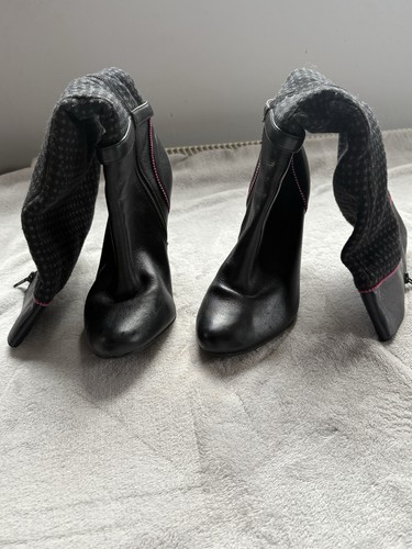 Ruby shoo knee - shoo,