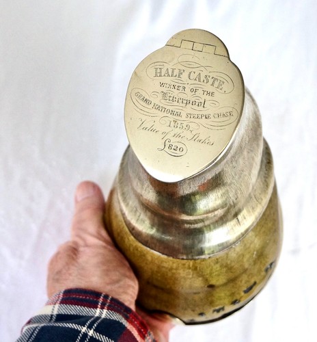 Silver mounted racehorse - racehorse, hoof