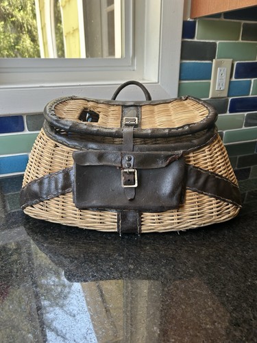 Vtg fishing creel woven wicker - vtg,
