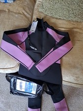 Girls Surfing Full Wetsuit Age