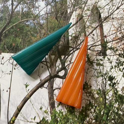 Two triangle buch - two,