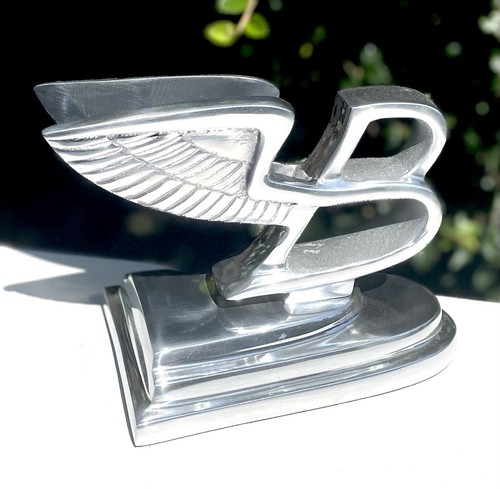 Bentley flying hood ornament - flying,