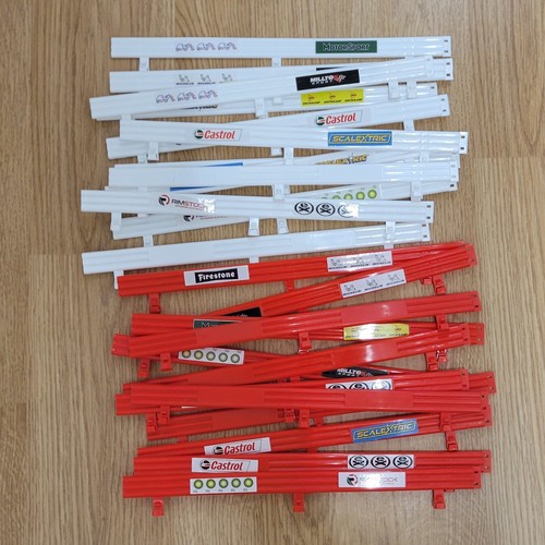 Scalextric track barriers - 1:32,