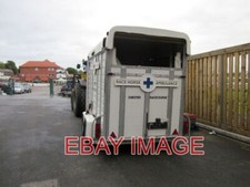 PHOTO  RACE HORSE AMBULANCE